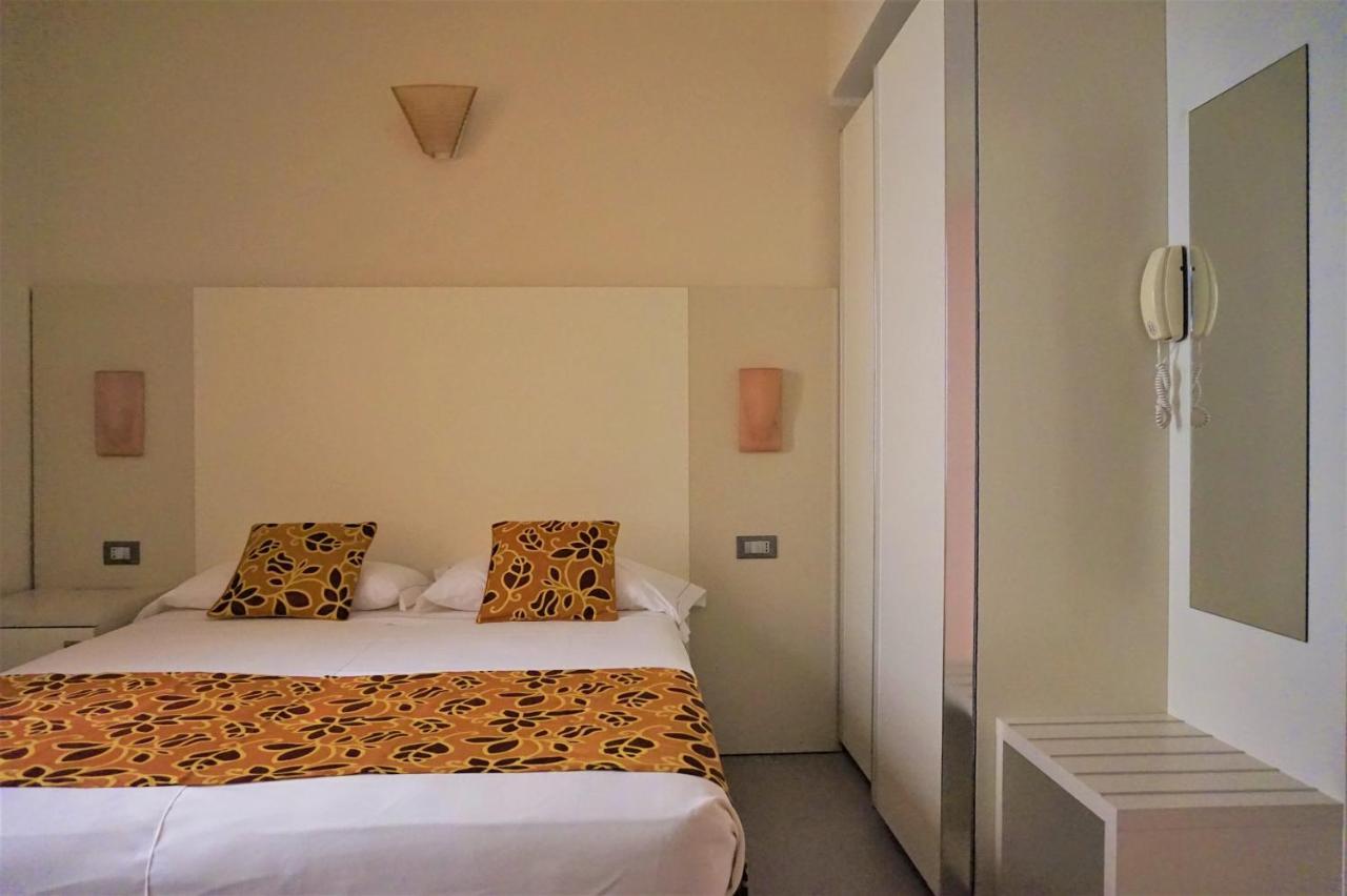 Hotel Imperiale & Spa Gatteo a Mare Exterior photo